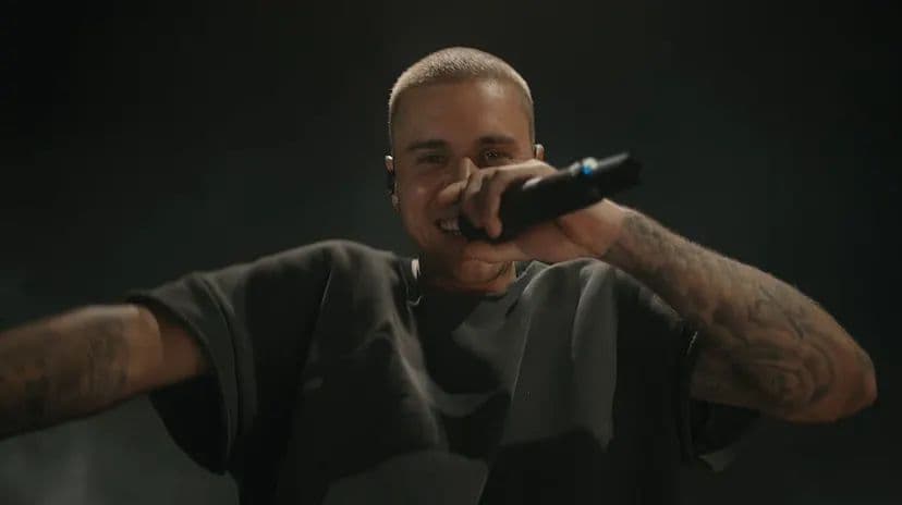 Bieberchella: Una MacBook, 10 millones de dólares y un debate necesario sobre el género en el pop